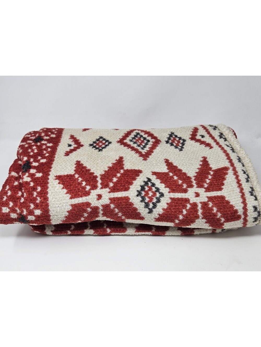 Ralph Lauren Snowflake Throw Blanket Aztec Red Black Soft & Cozy 58”W X 66”L EUC